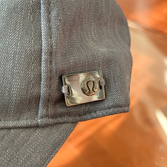 Lululemon Homerun Hat
Black Dark Slate Herringbone - Picture 4 of 6